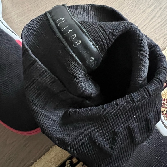 LOUIS VUITTON Stretch Textile LV Archlight Sneaker Boots Fuchsia Black - Picture 9 of 11